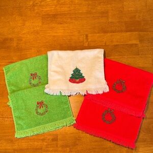 5 Vintage Cannon Embroidered Christmas Hand Fingertip Tea Towels USA